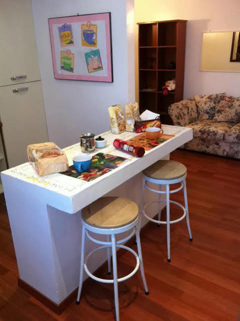 T&v House